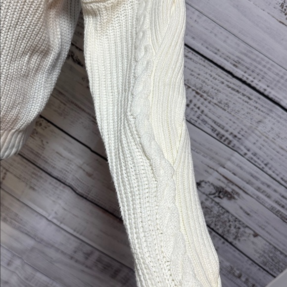 House of Harlow 1960 Cream Knit Sweater - Picture 3 of 7